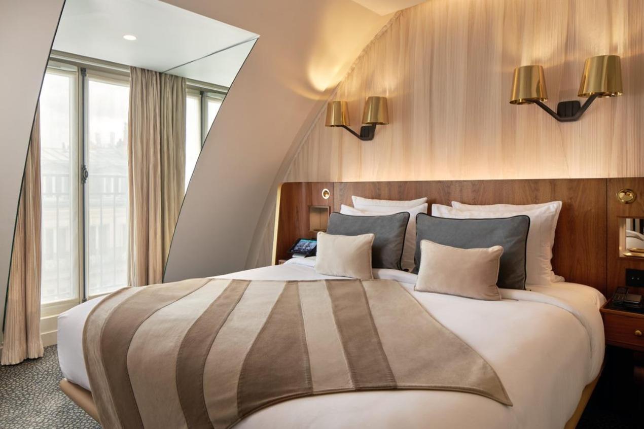Maison Albar Hotels Le Pont-Neuf Paris Exterior foto A room at the hotel